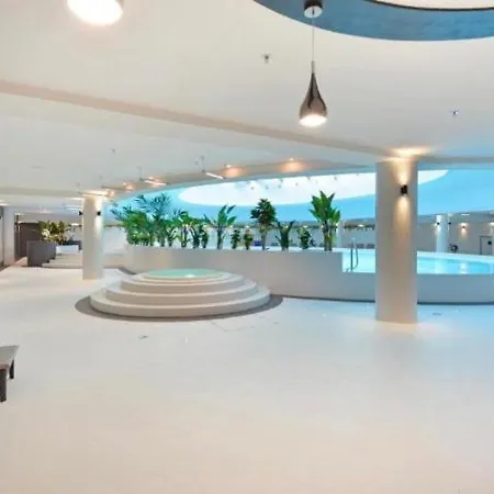 Sun Club Family Pool & Sauna & Jacussi Appartamento Stettino