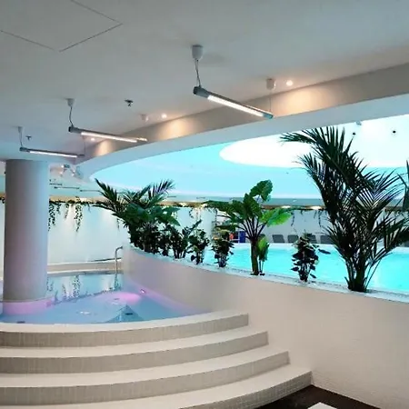 Appartamento Sun Club Family Pool & Sauna & Jacussi Stettino